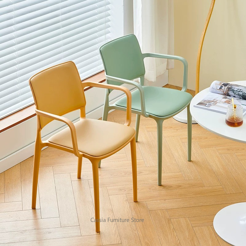 Sedia in Plastica con Schienal - Commercial Kitchen Small Space recensione e prezzo