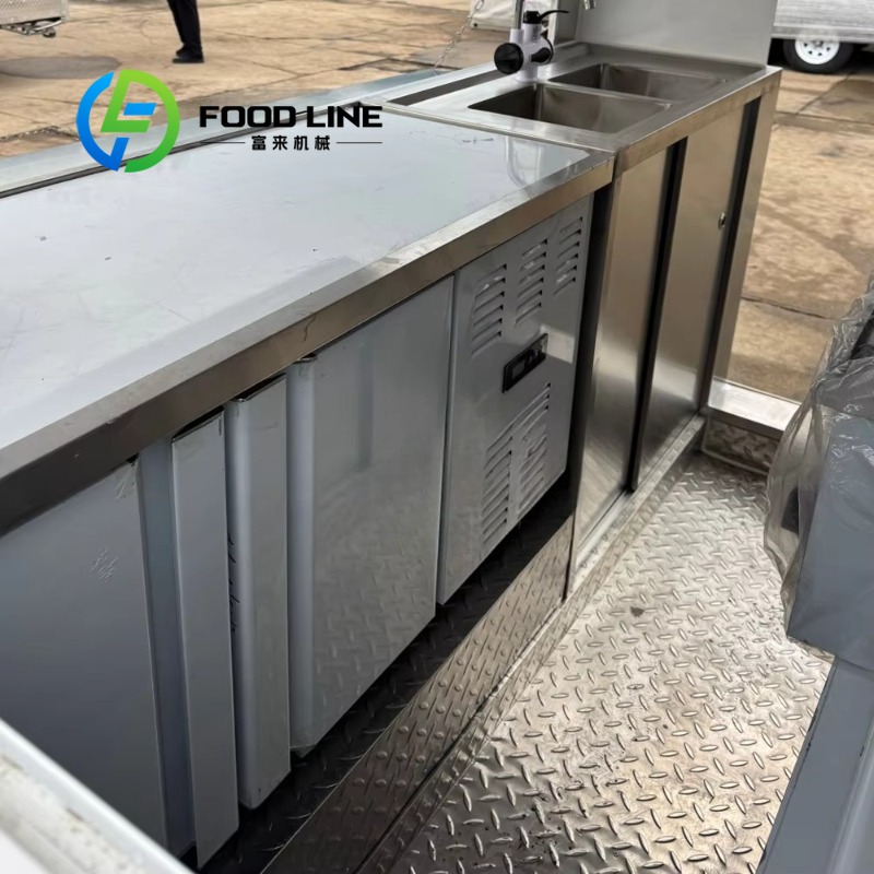 Rimorchi Alimentari Personaliz - Commercial Kitchen Trailer recensione e prezzo